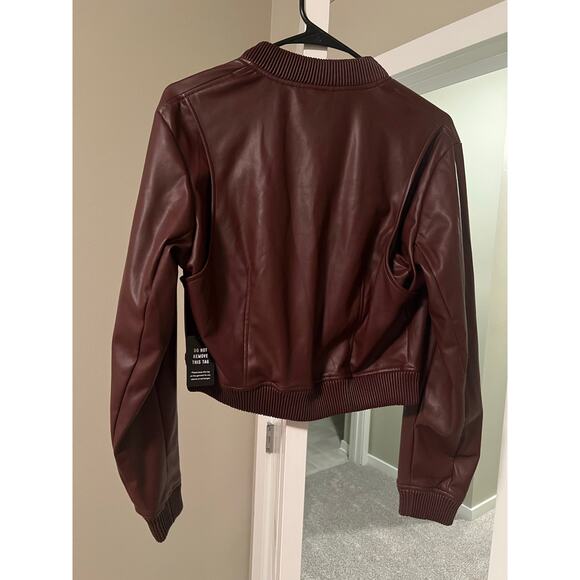 EXPRESS Faux Leather Cropped Bomber Jacket - XS with zip, pockets NWT - Picture 2 of 5